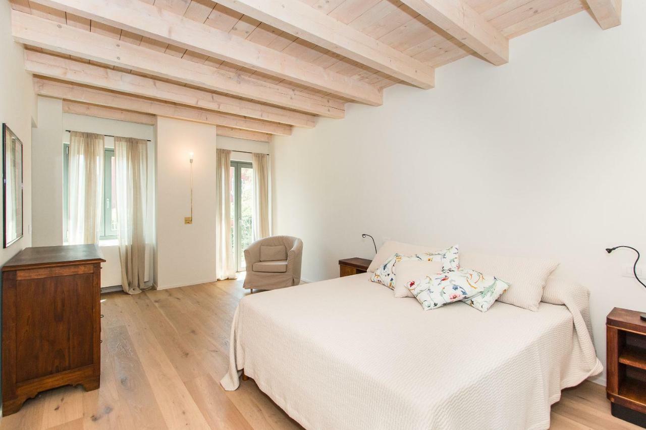 Appartamenti Presso Cascina La Melagrana Костильоле-д'Астри Экстерьер фото