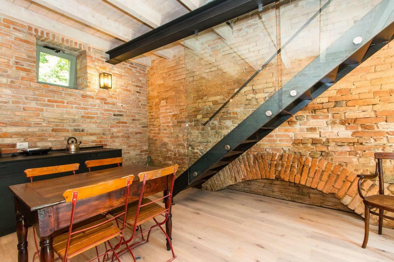 Appartamenti Presso Cascina La Melagrana Костильоле-д'Астри Экстерьер фото