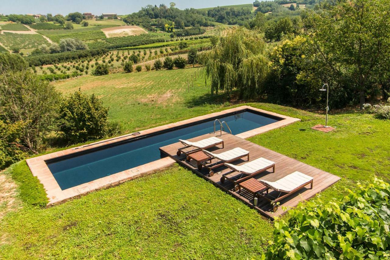 Appartamenti Presso Cascina La Melagrana Костильоле-д'Астри Экстерьер фото