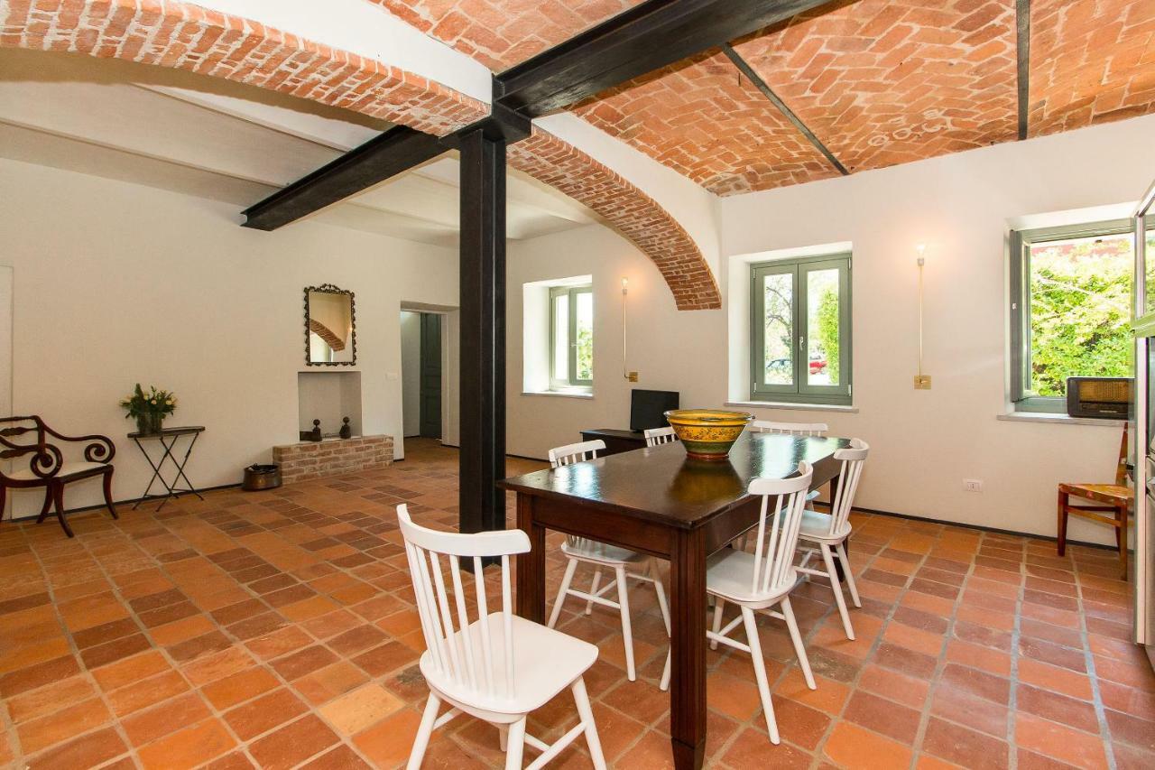 Appartamenti Presso Cascina La Melagrana Костильоле-д'Астри Экстерьер фото